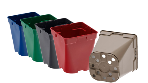 La démarche de valorisation des actions en faveur de l’environnement que mène Soparco permet de rappeler que 5 coloris sont disponibles au catalogue, dans des produits réalisés à partir de matière recyclée et recyclable, taupe, gris, rouge bleu et vert. ©Soparco
